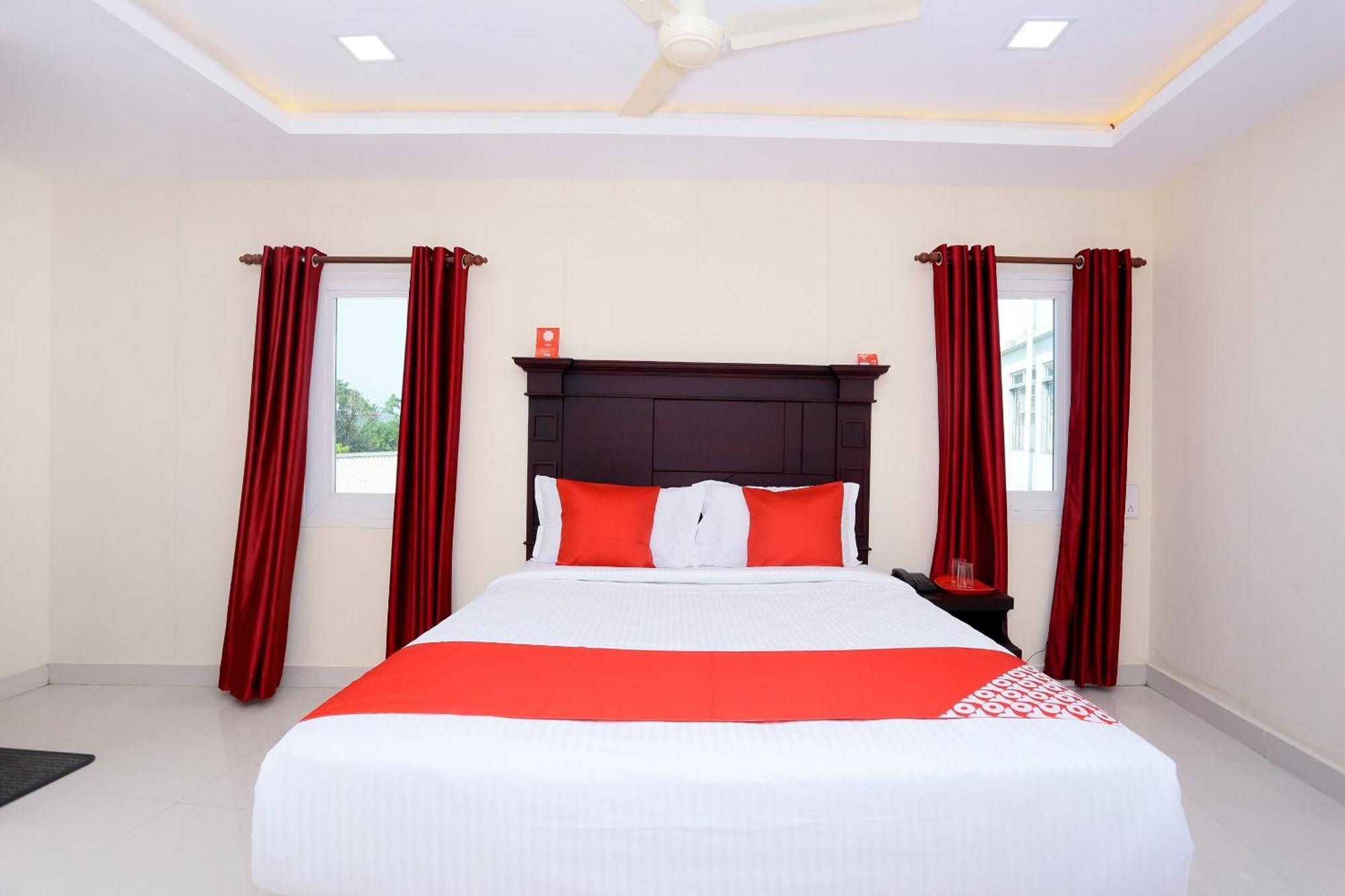 Hotel O Malabar Plaza Kochi Екстериор снимка